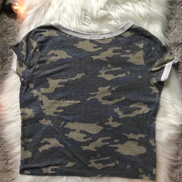 Army Pattern Crop Top! - Picture 3 of 3
